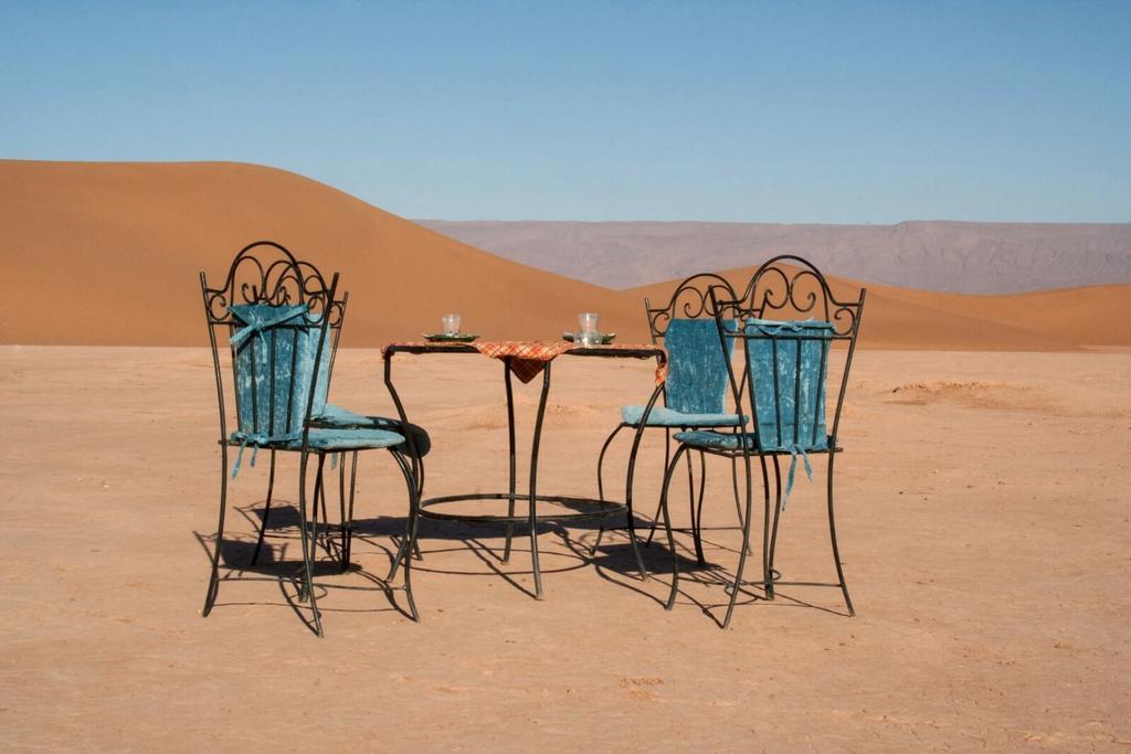 Bivouac Dune Iriki Foum Zguid Esterno foto